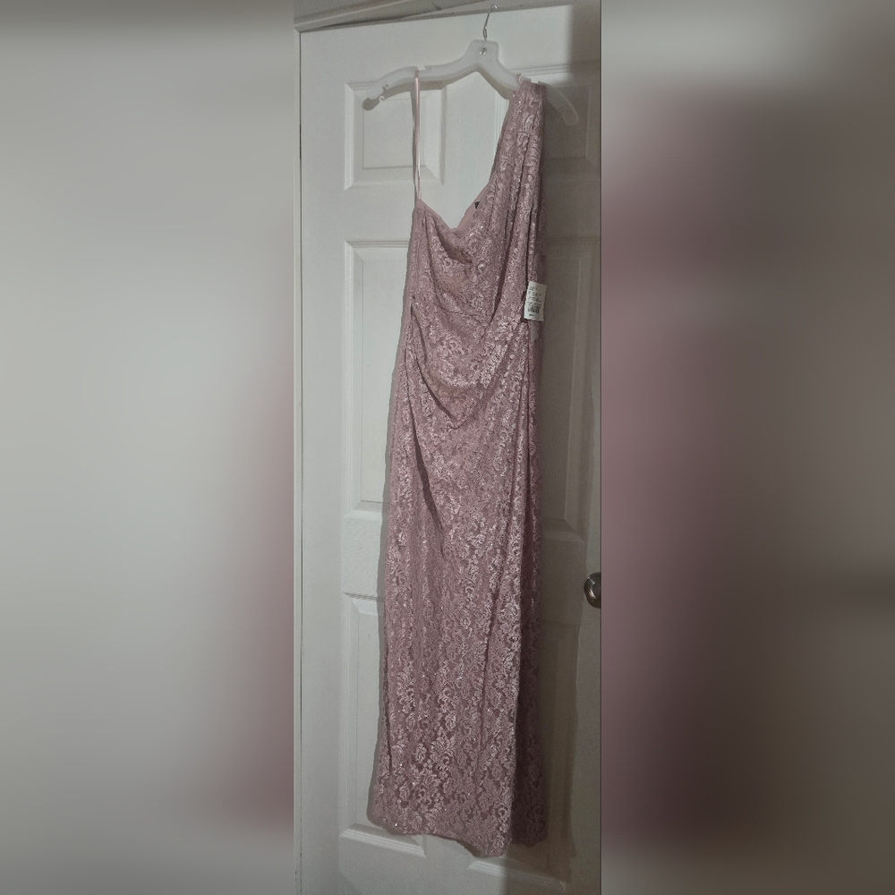FORMAL LIGHT PINK DRESS BOUGHT FROM DAVIDS BRIDAL Size 12